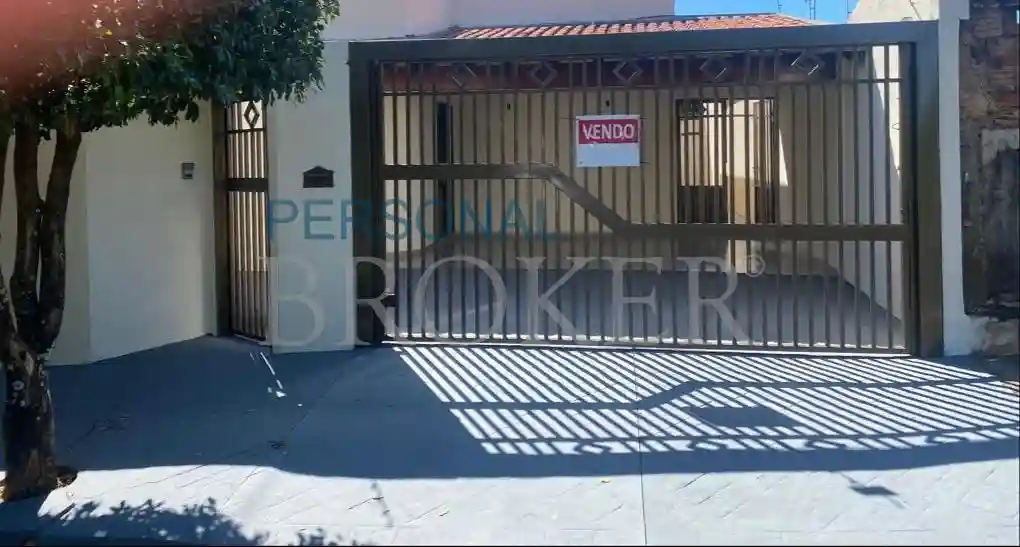 Casa com 3 quartos à venda, 140m² — foto 1 de 11
