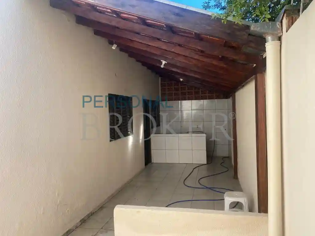 Casa com 3 quartos à venda, 140m² — foto 3 de 11