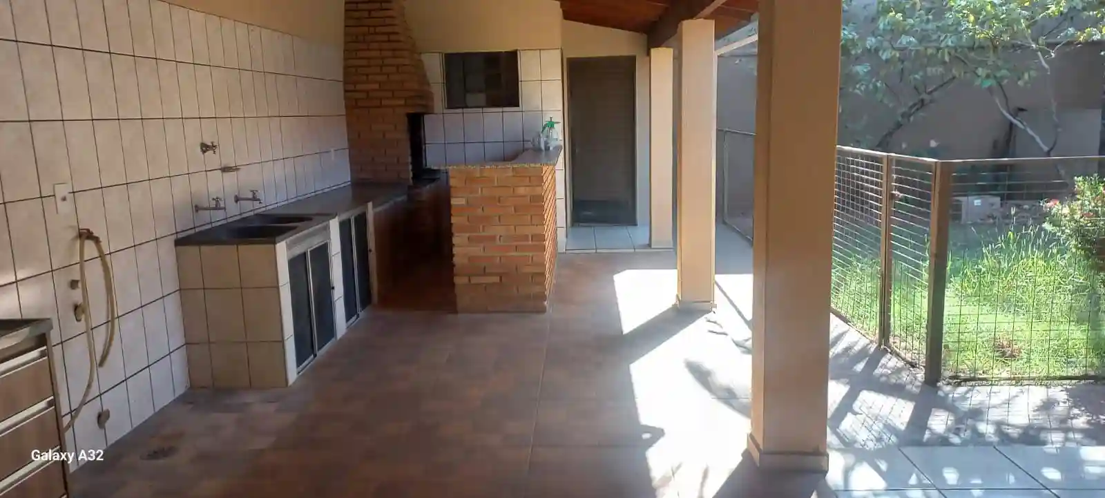 Casa com 3 quartos à venda, 246m² — foto 9 de 14