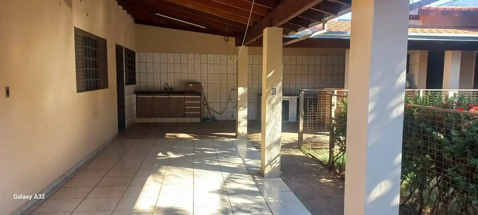 Casa com 3 quartos à venda, 246m² — foto 3 de 14