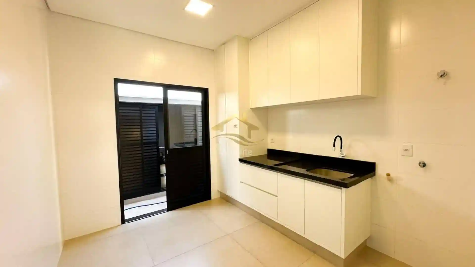 Casa de Condomínio com 3 quartos à venda, 236m² — foto 17 de 20