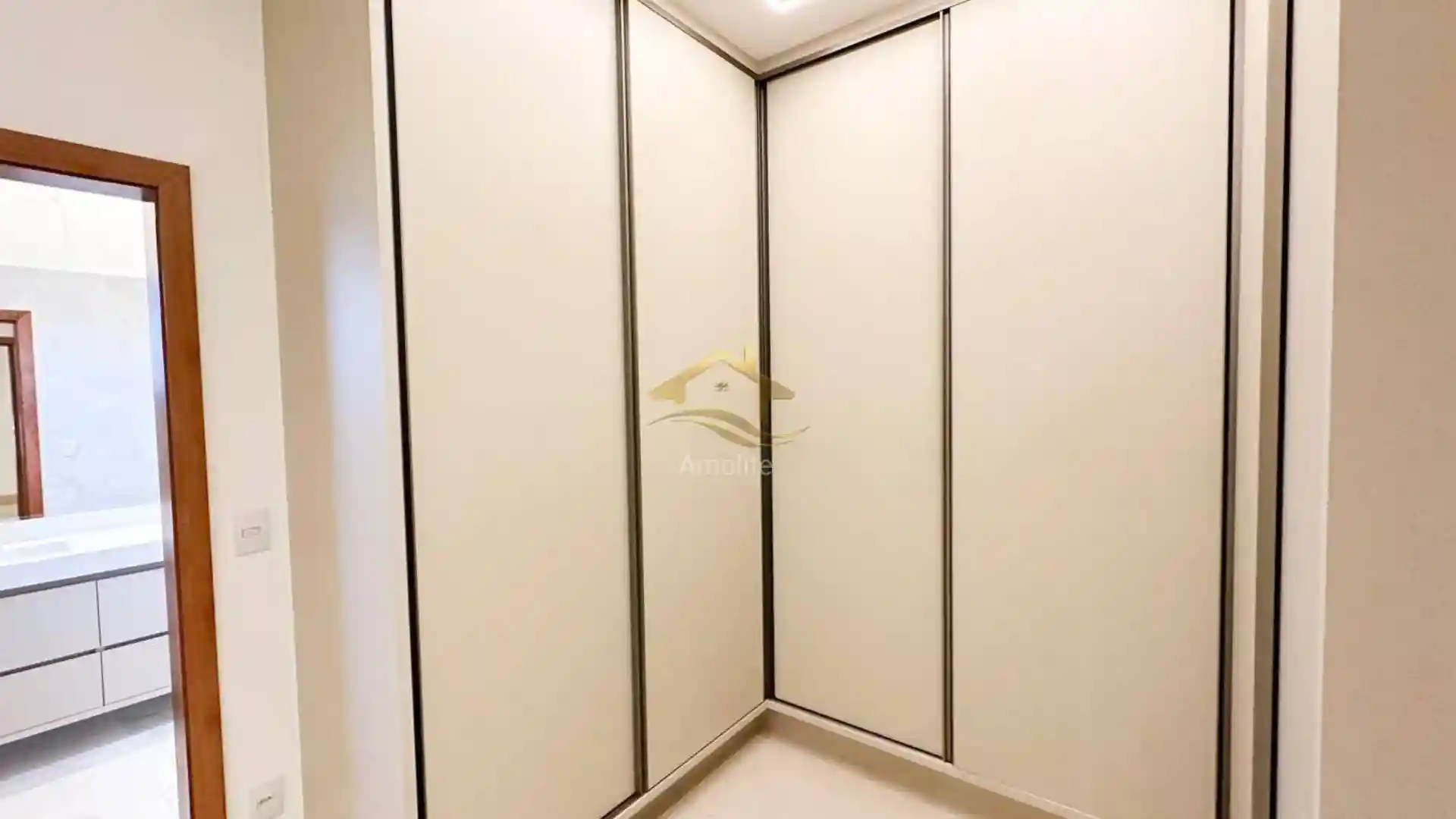 Casa de Condomínio com 3 quartos à venda, 236m² — foto 10 de 20