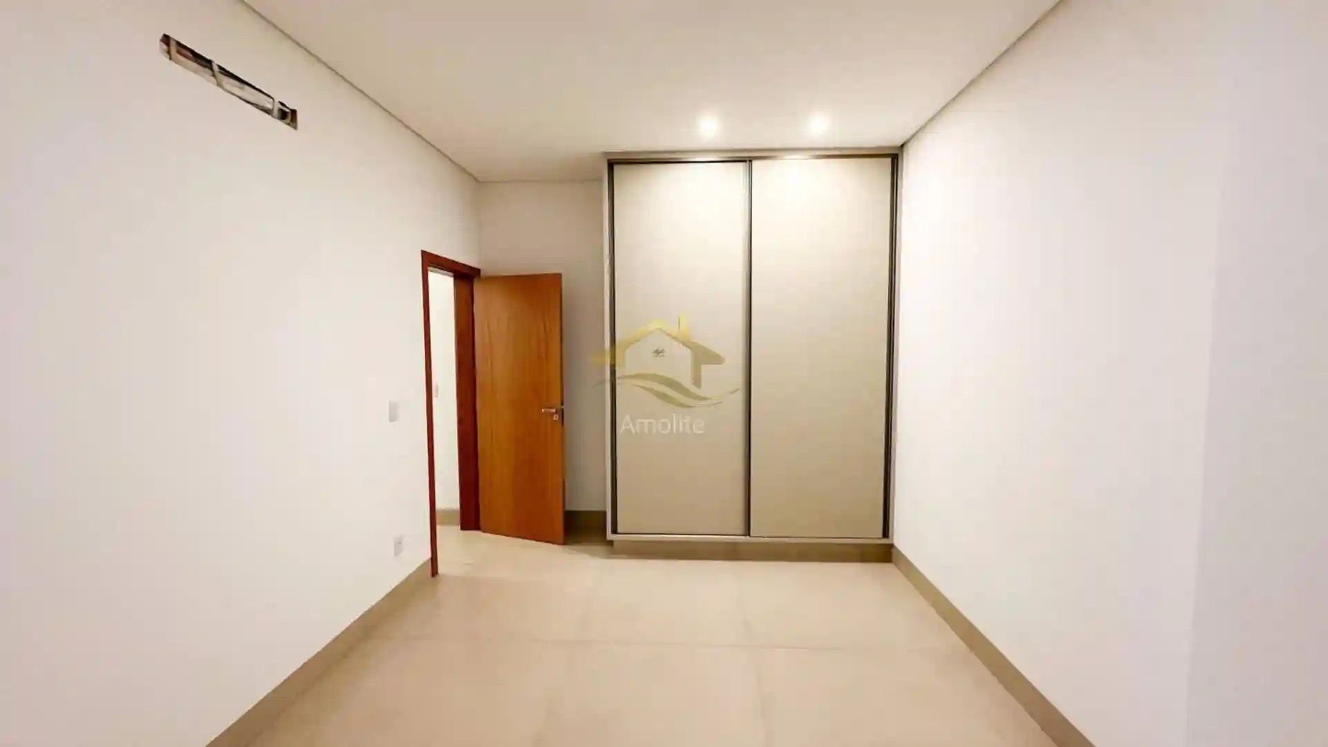 Casa de Condomínio com 3 quartos à venda, 236m² — foto 7 de 20