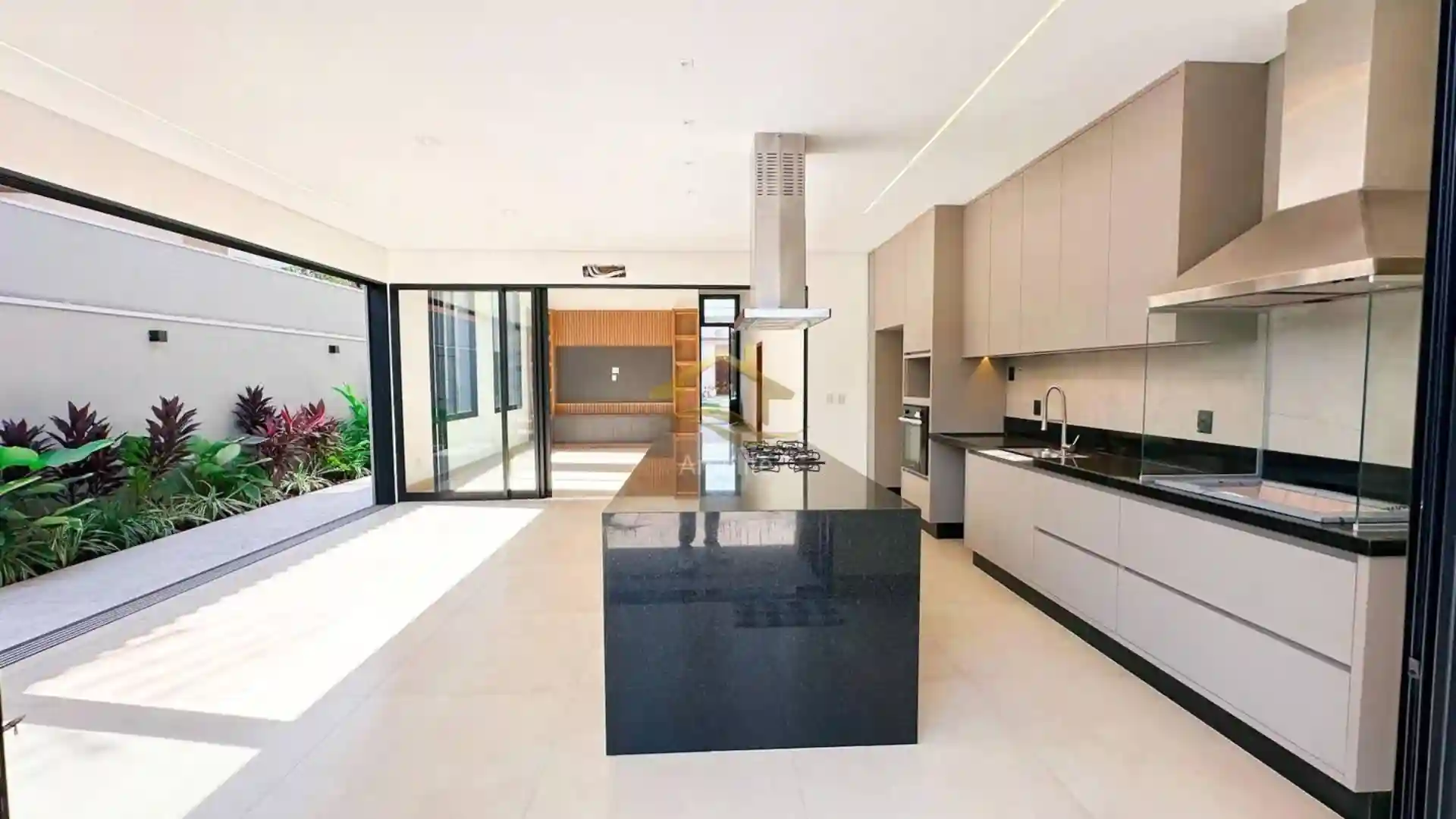 Casa de Condomínio com 3 quartos à venda, 236m² — foto 15 de 20