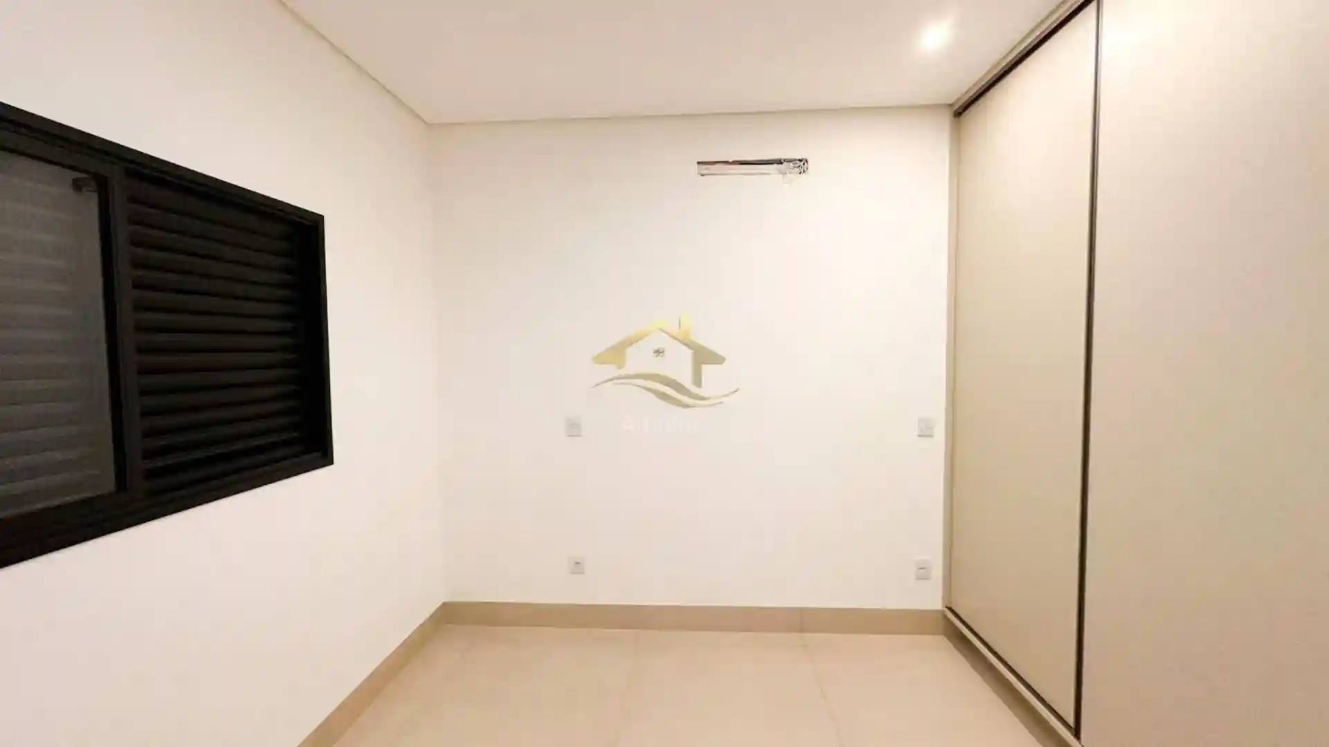 Casa de Condomínio com 3 quartos à venda, 236m² — foto 6 de 20