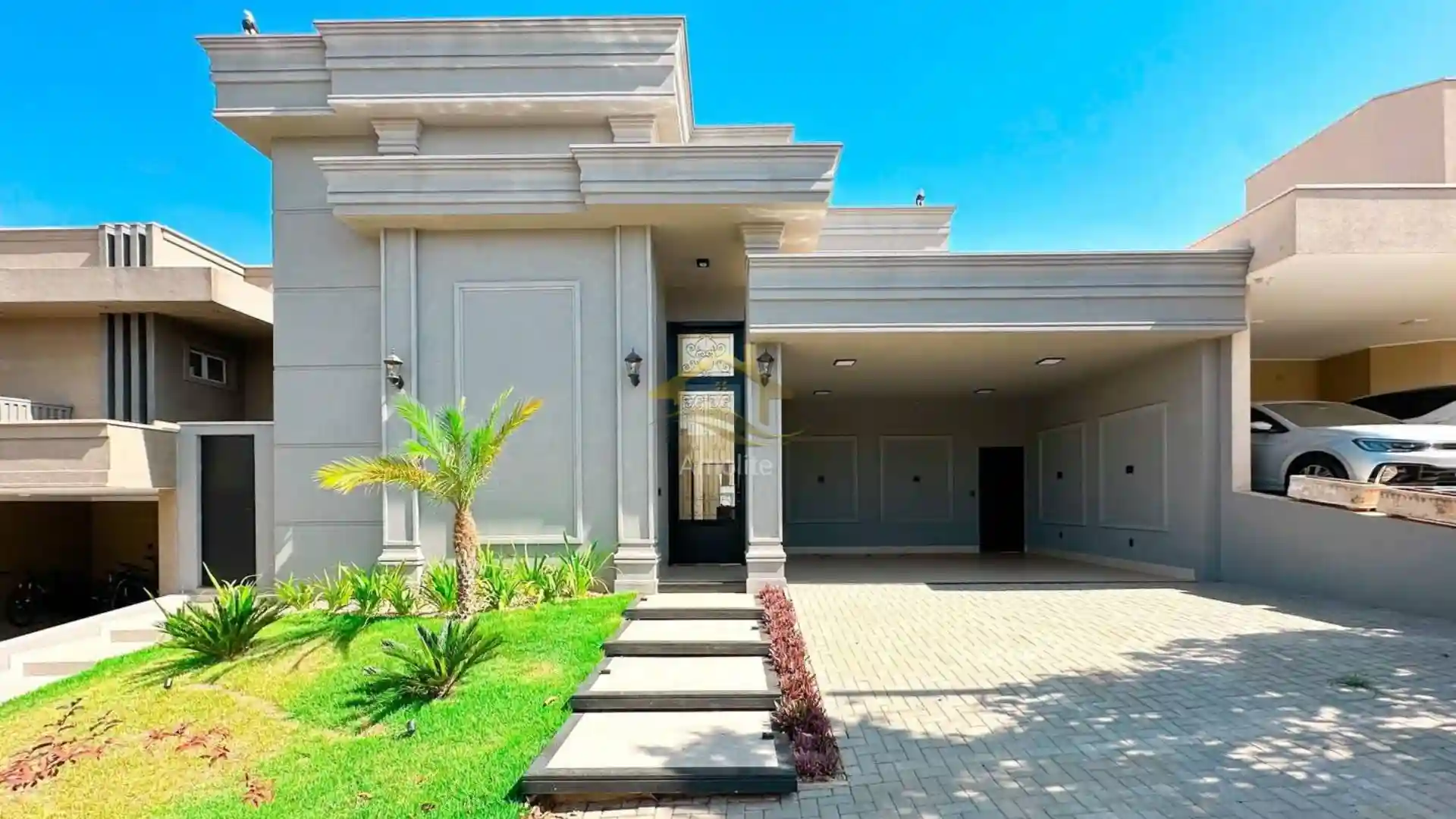 Casa de Condomínio com 3 quartos à venda, 236m² — foto 1 de 20