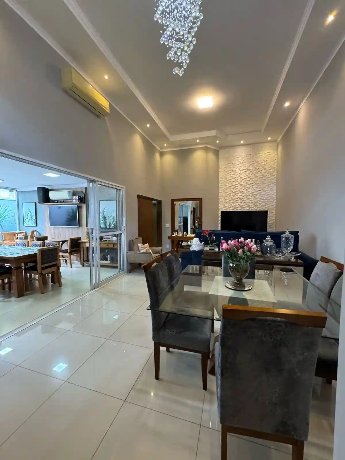 Casa de Condomínio com 3 quartos à venda, 155m² — foto 1 de 20