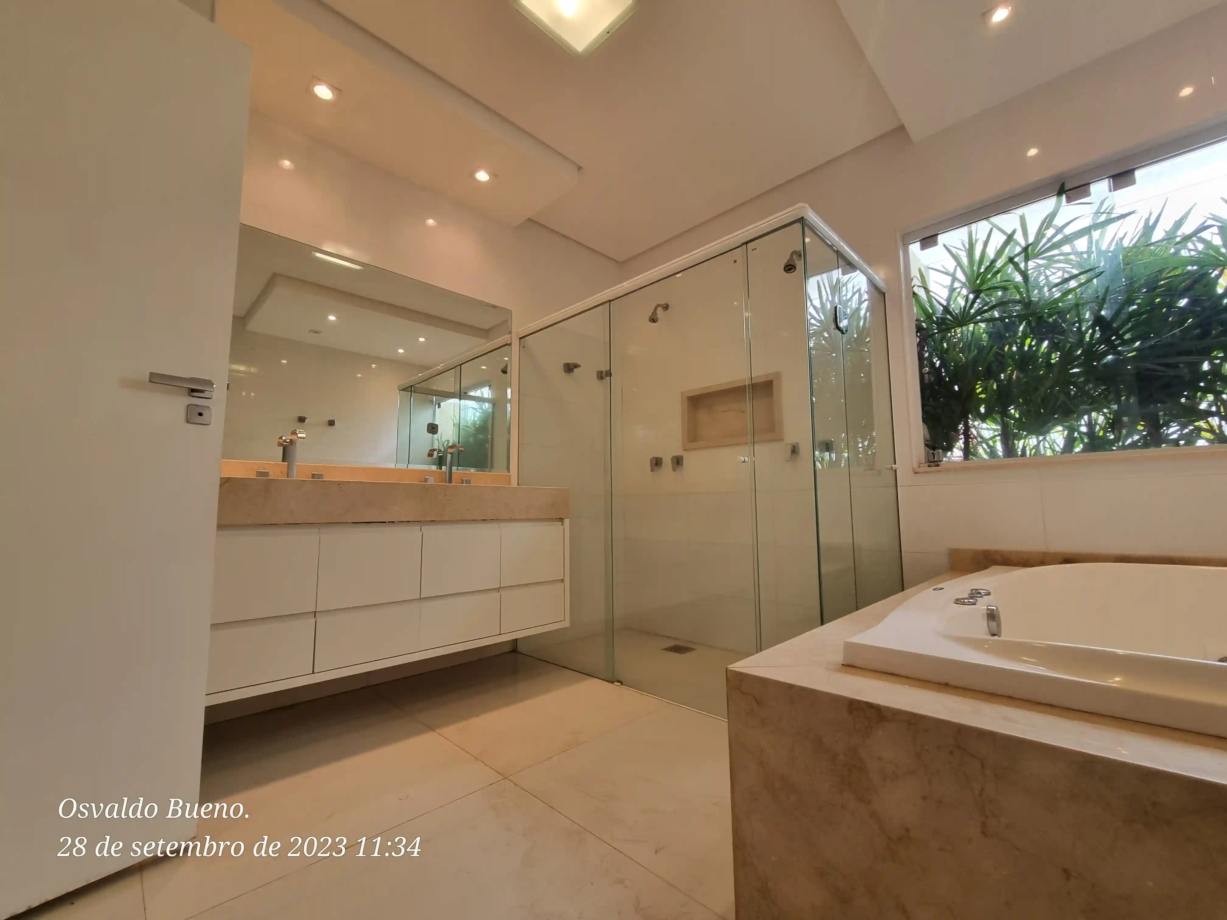 Casa de Condomínio com 3 quartos à venda, 220m² — foto 7 de 23