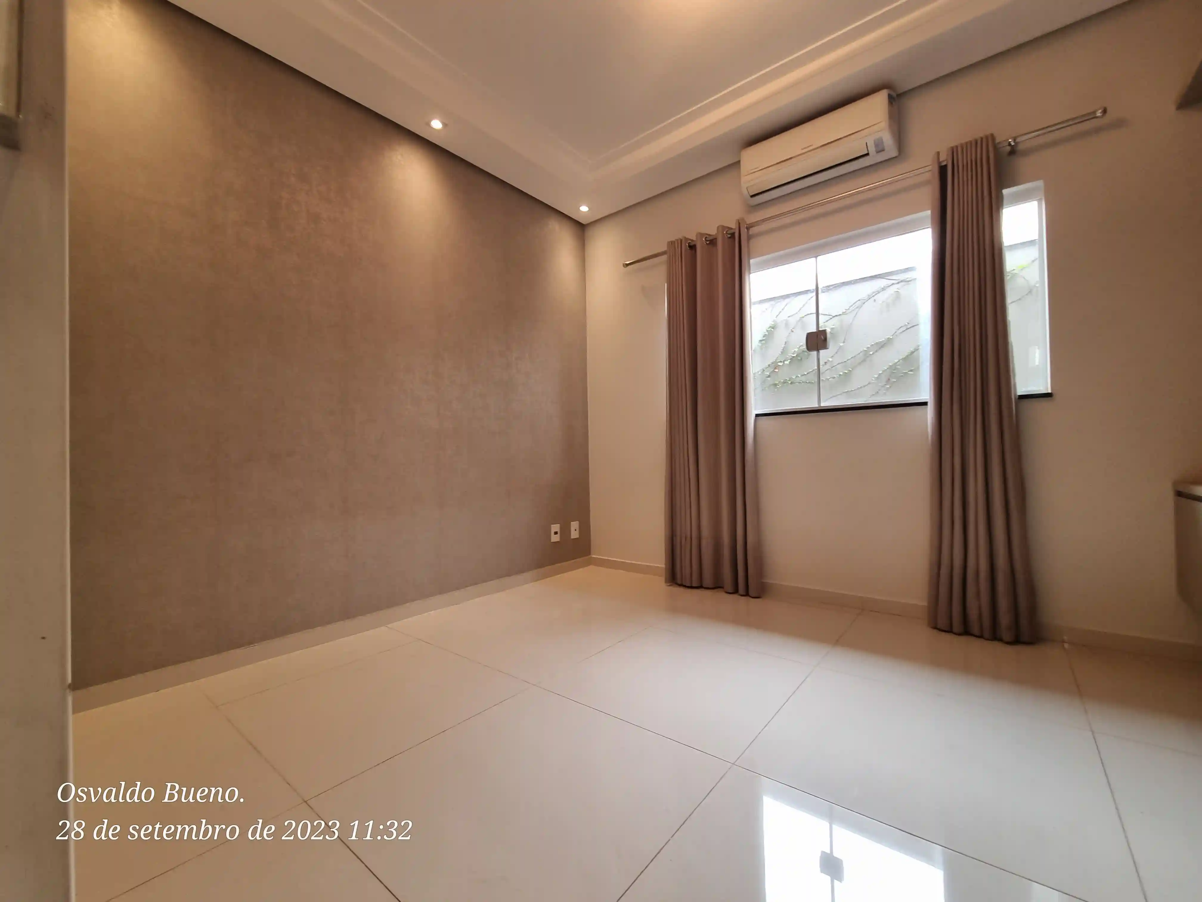Casa de Condomínio com 3 quartos à venda, 220m² — foto 4 de 23