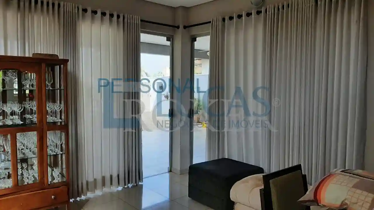 Casa de Condomínio com 3 quartos para aluguel, 340m² — foto 10 de 15