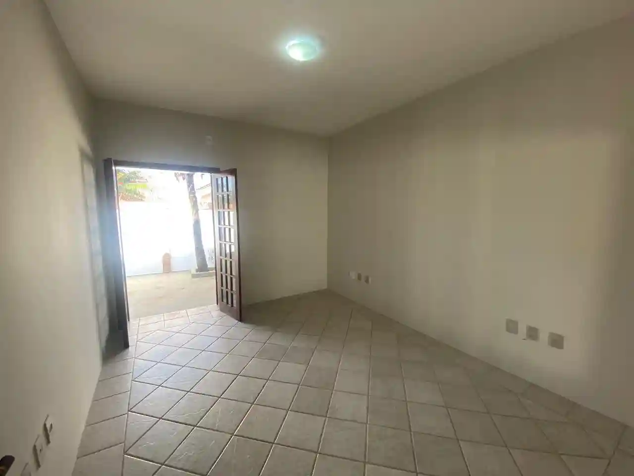 Casa Comercial com 3 quartos para aluguel, 250m² — foto 19 de 26