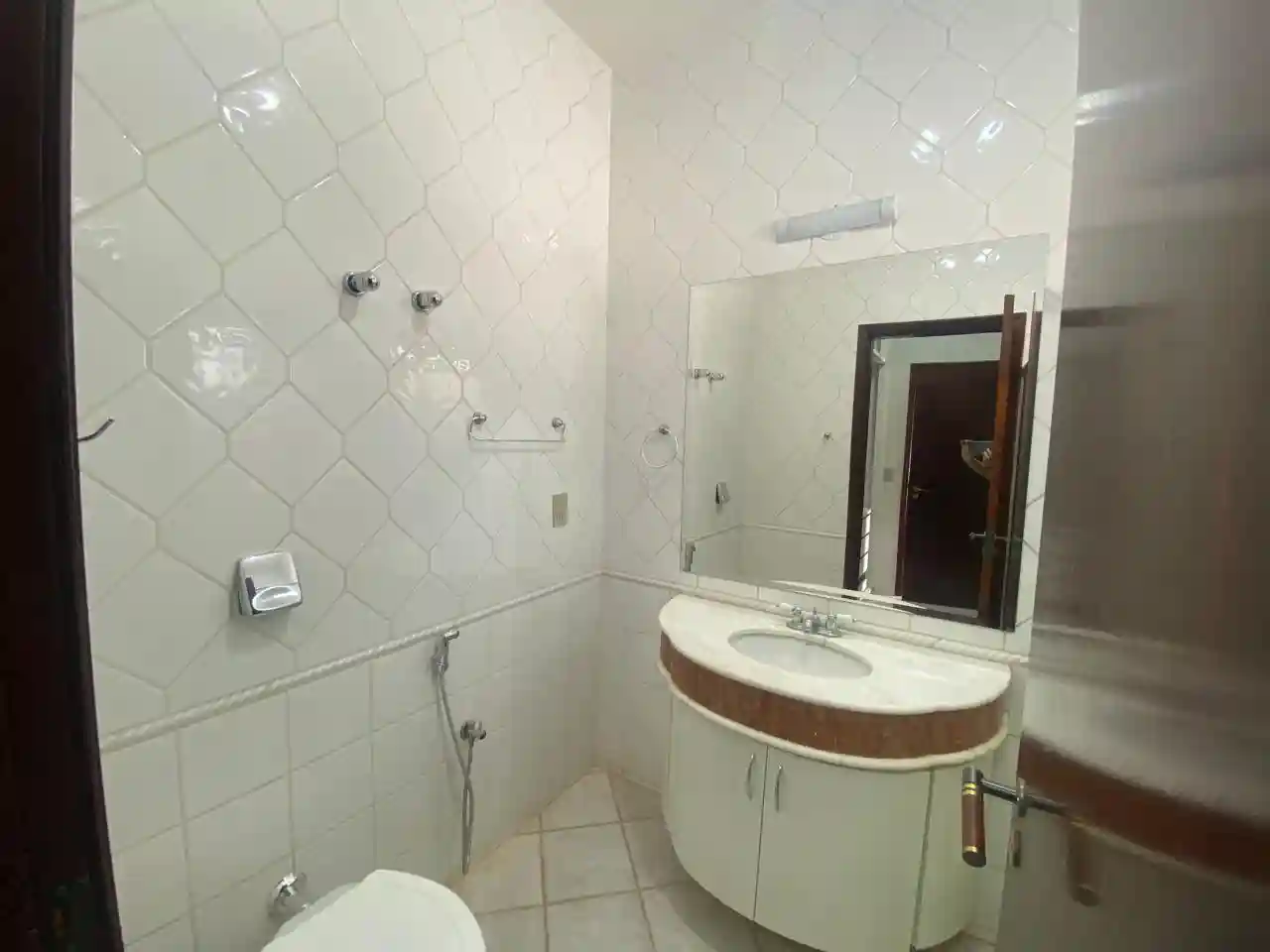 Casa Comercial com 3 quartos para aluguel, 250m² — foto 18 de 26