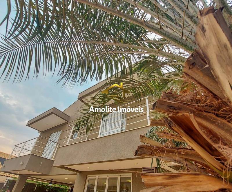 Casa de Condomínio com 4 quartos à venda, 370m² — foto 2 de 10
