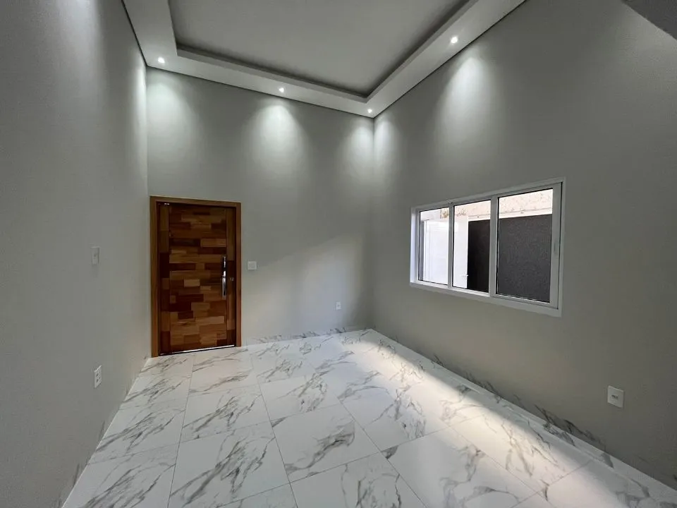 Casa à venda — foto 3 de 10