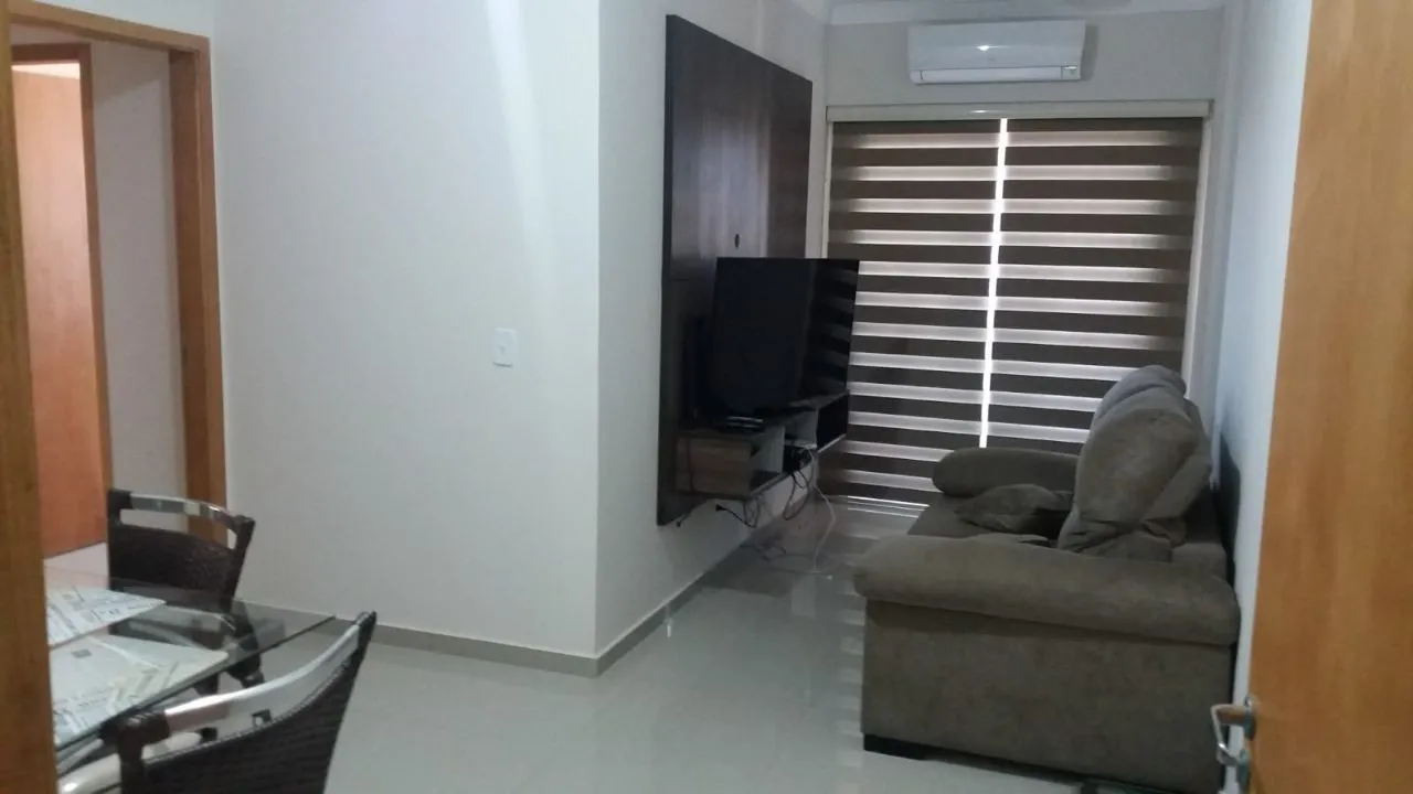 Apartamento com 2 quartos à venda, 55m² — foto 2 de 5