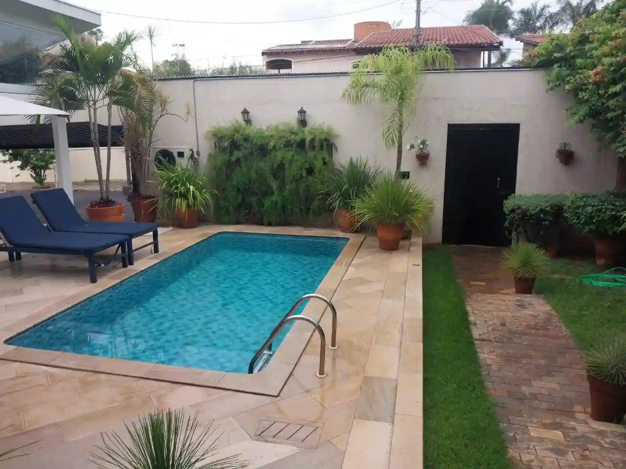 Casa com 3 quartos à venda, 250m² — foto 3 de 30