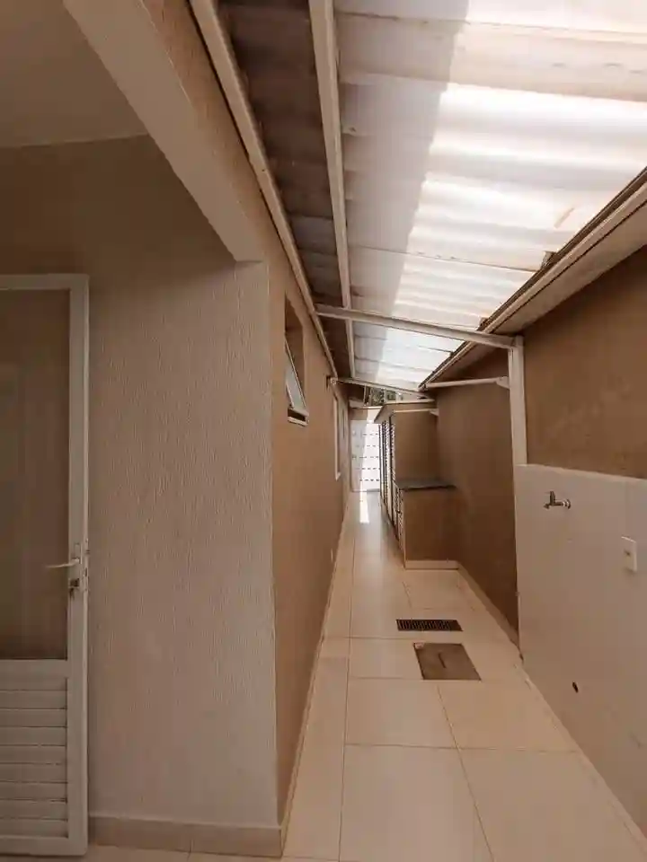 Casa de Condomínio com 3 quartos para aluguel, 182m² — foto 5 de 20