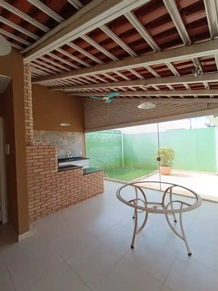 Casa de Condomínio com 3 quartos para aluguel, 182m² — foto 6 de 20