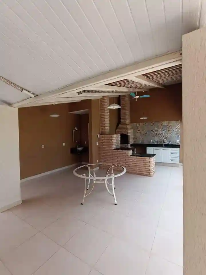 Casa de Condomínio com 3 quartos para aluguel, 182m² — foto 9 de 20