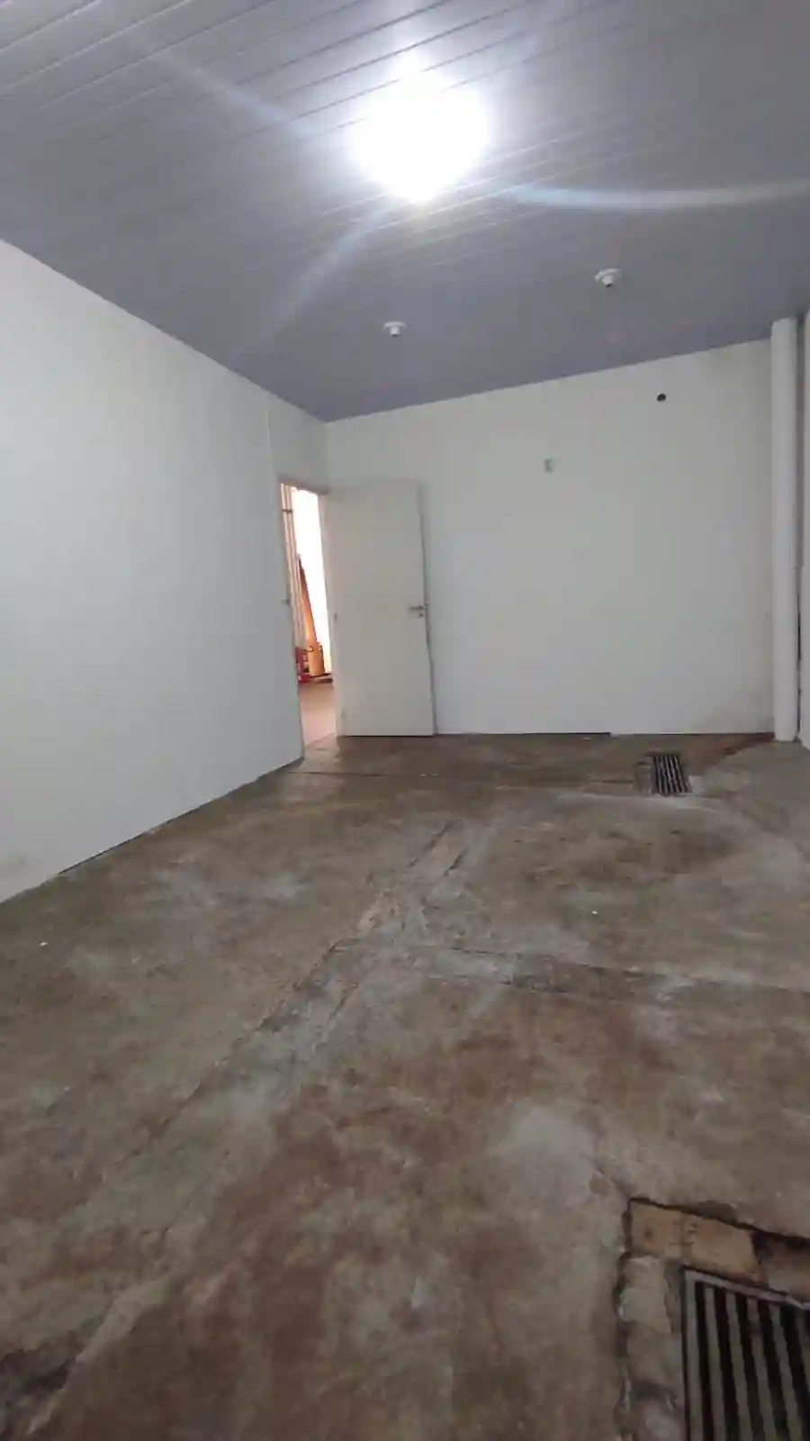 Loja / Salão / Ponto Comercial  à venda, 750m² — foto 37 de 43