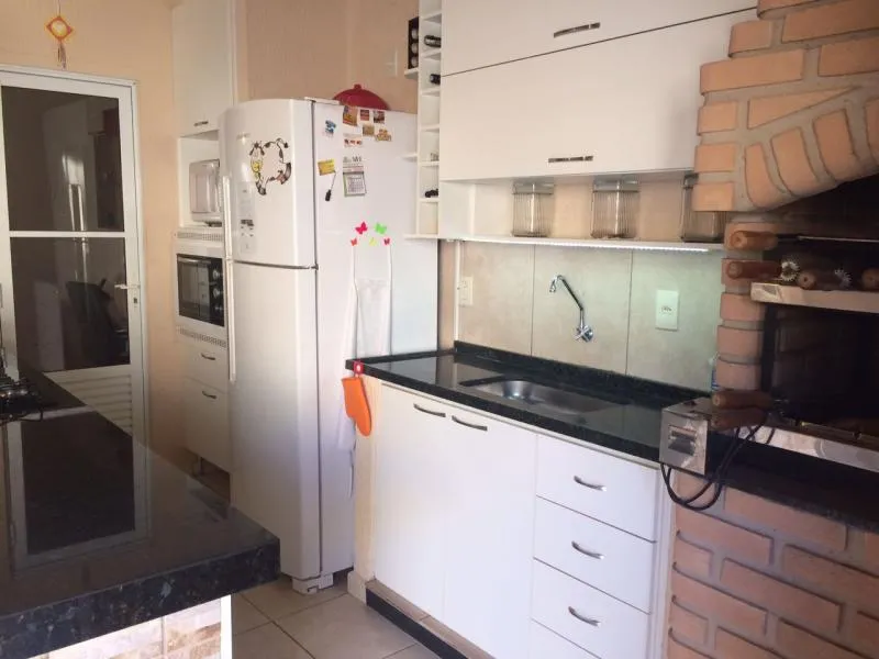Casa de Condomínio à venda — foto 2 de 4