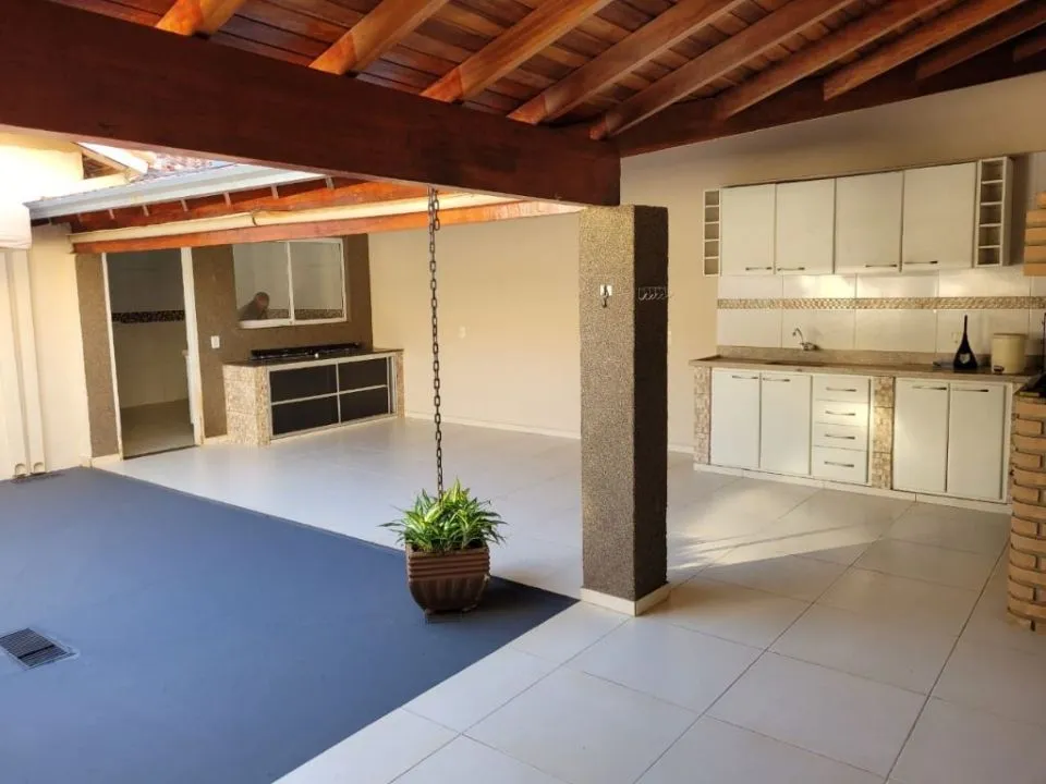 Casa de Condomínio à venda — foto 2 de 5