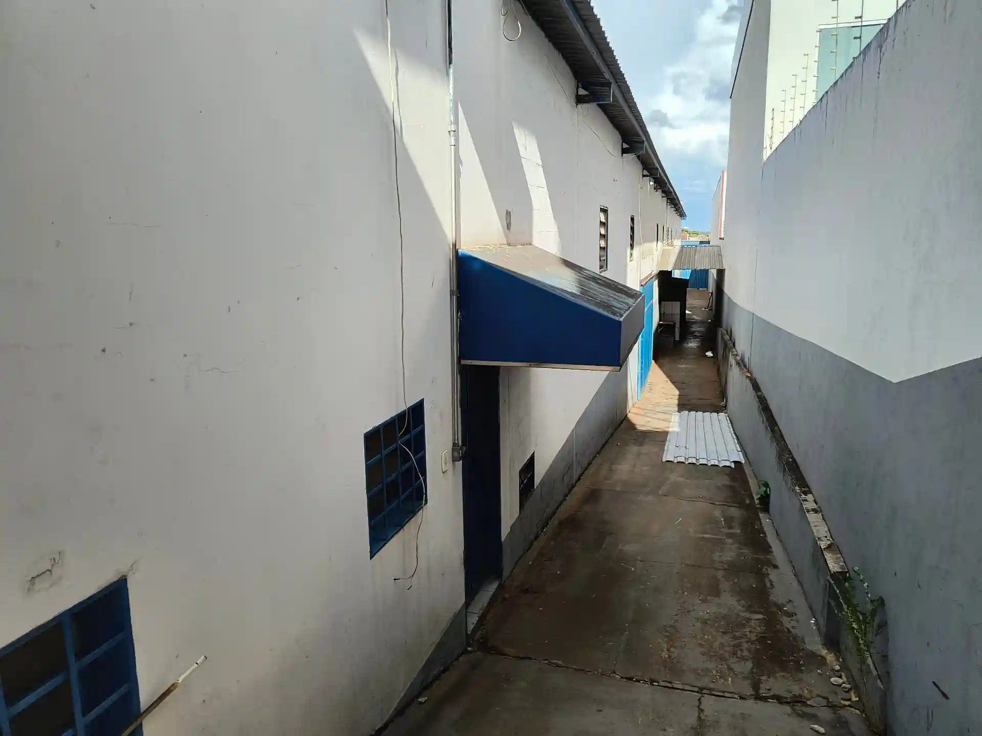 Galpão / Depósito / Armazém  à venda, 950m² — foto 6 de 13