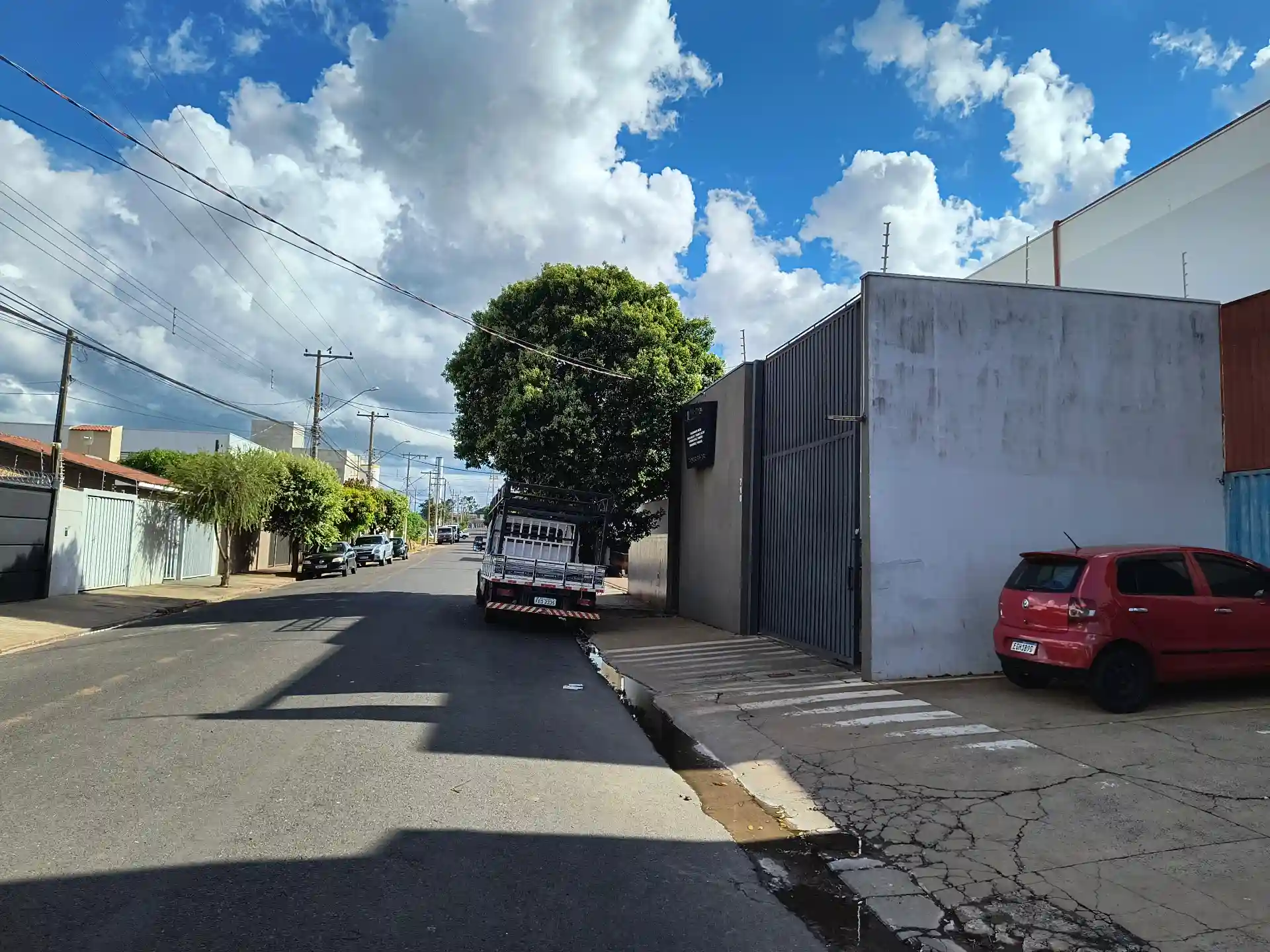 Galpão / Depósito / Armazém  à venda, 950m² — foto 5 de 13