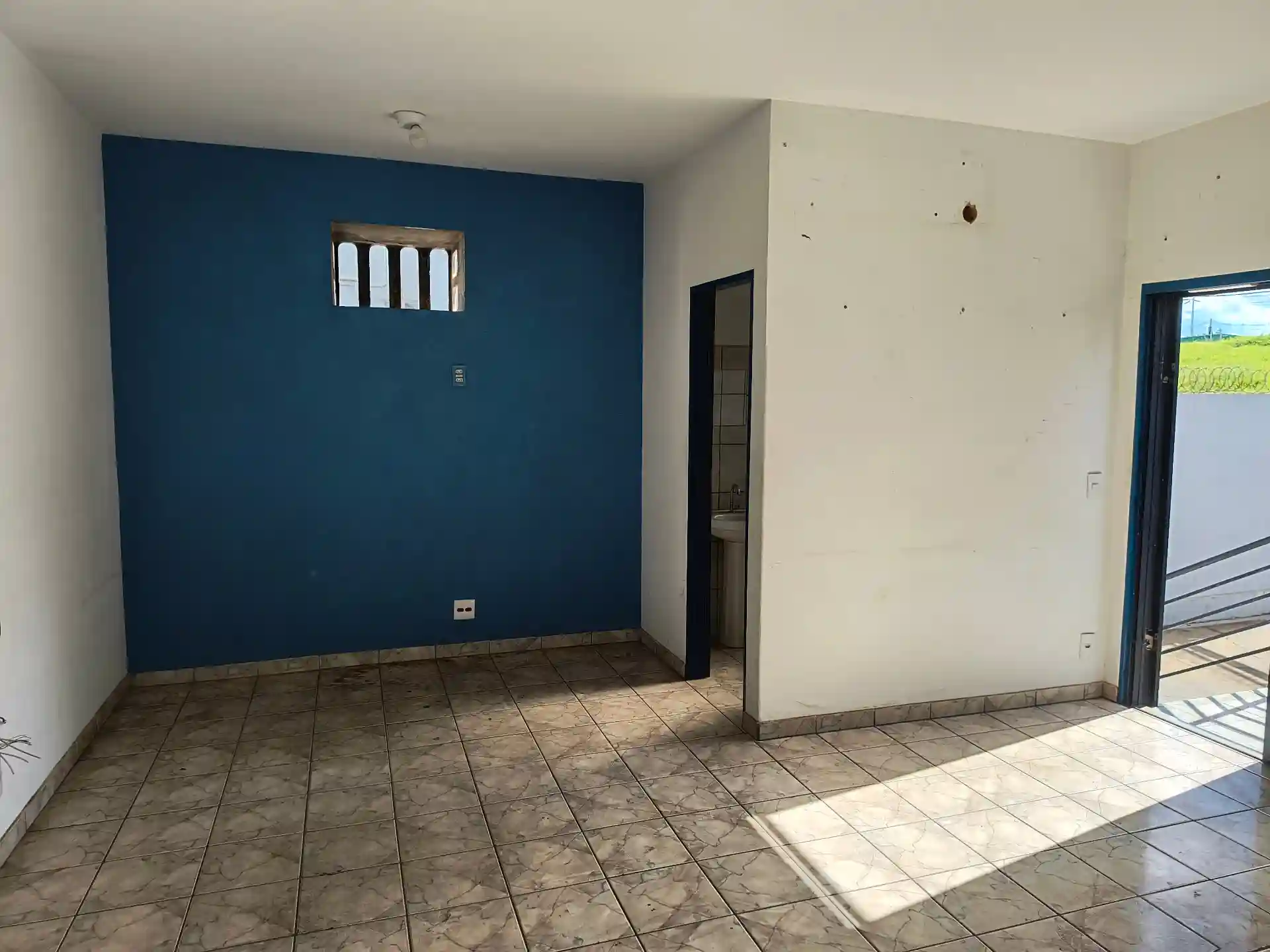Galpão / Depósito / Armazém  à venda, 950m² — foto 9 de 13