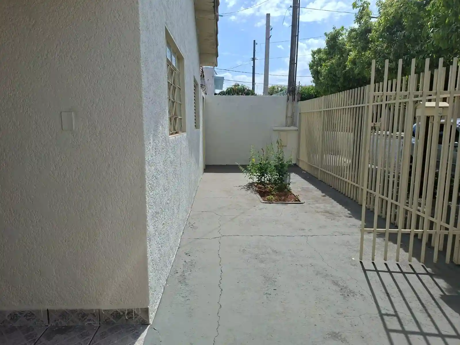 Casa com 2 quartos à venda, 253m² — foto 1 de 11