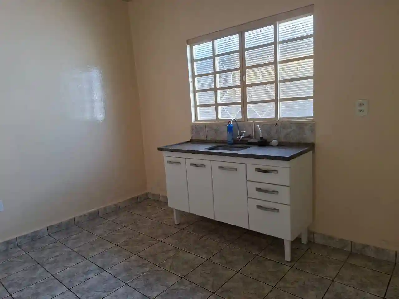 Casa com 2 quartos à venda, 253m² — foto 3 de 11