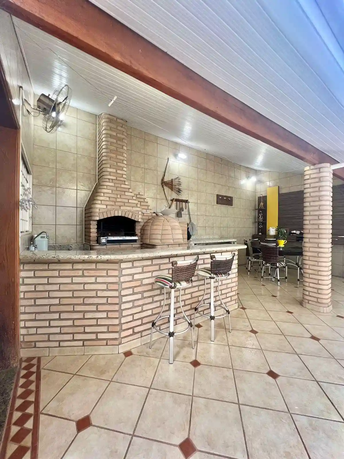 Casa com 3 quartos à venda, 190m² — foto 15 de 18