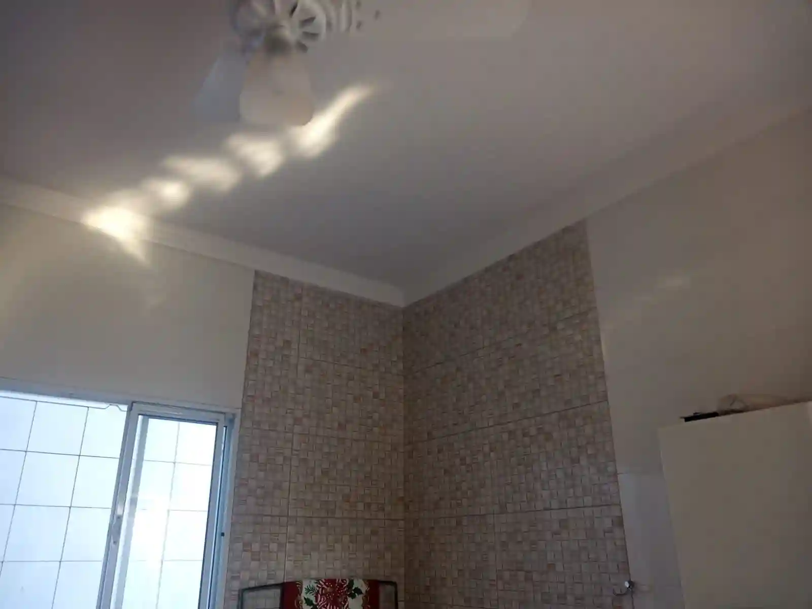 Casa com 3 quartos à venda, 200m² — foto 2 de 15