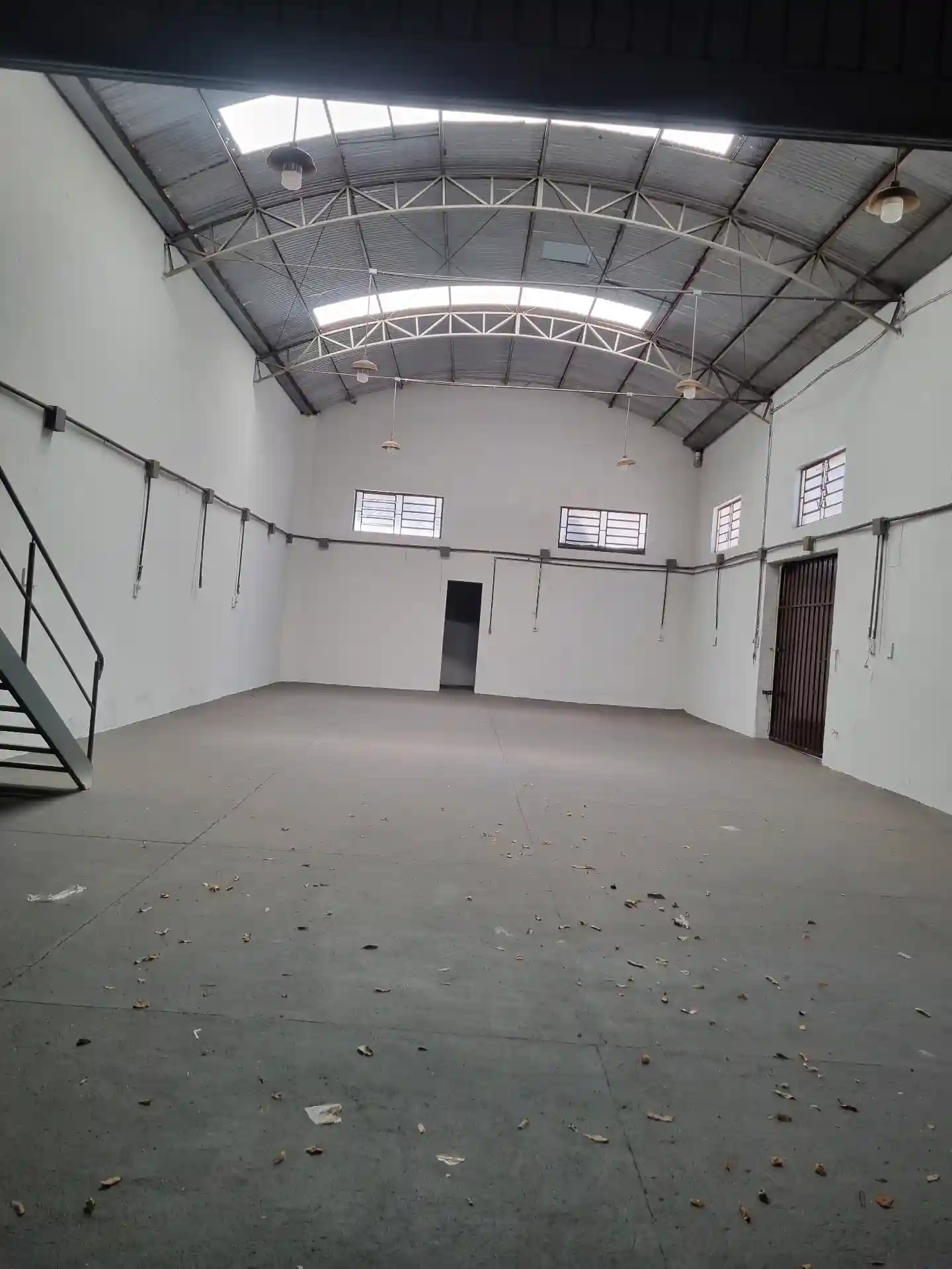 Prédio comercial  para aluguel, 400m² — foto 2 de 12