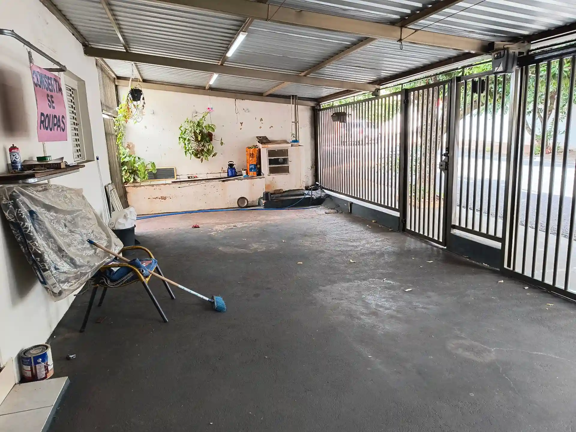 Casa com 2 quartos à venda, 207m² — foto 2 de 11