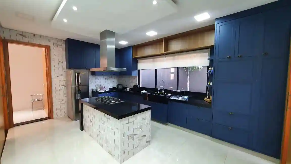 Casa de Condomínio com 3 quartos à venda, 216m² — foto 2 de 11