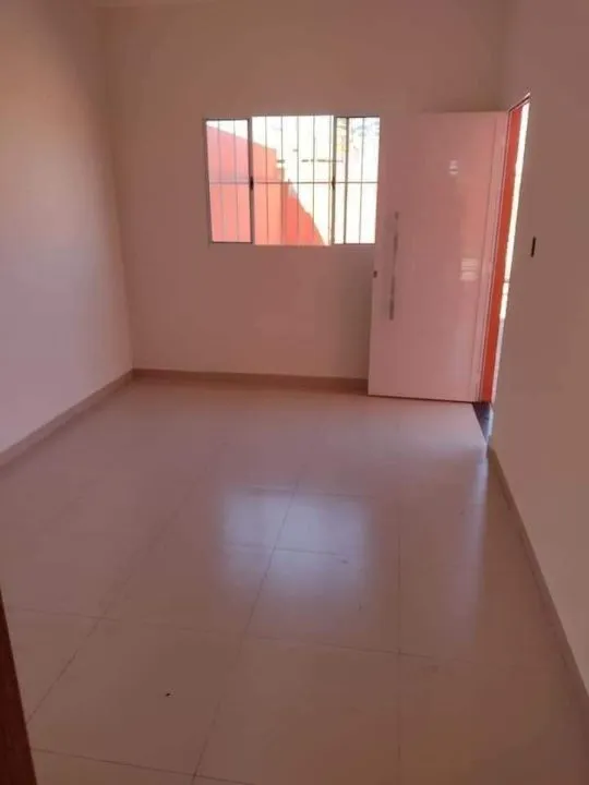 Casa à venda — foto 4 de 4