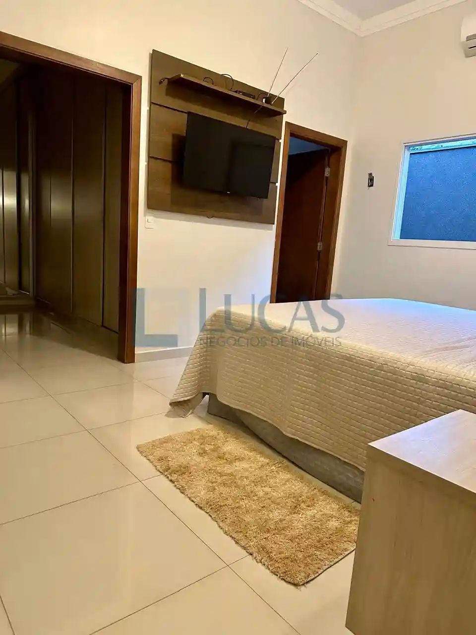 Casa de Condomínio com 3 quartos à venda, 352m² — foto 12 de 33