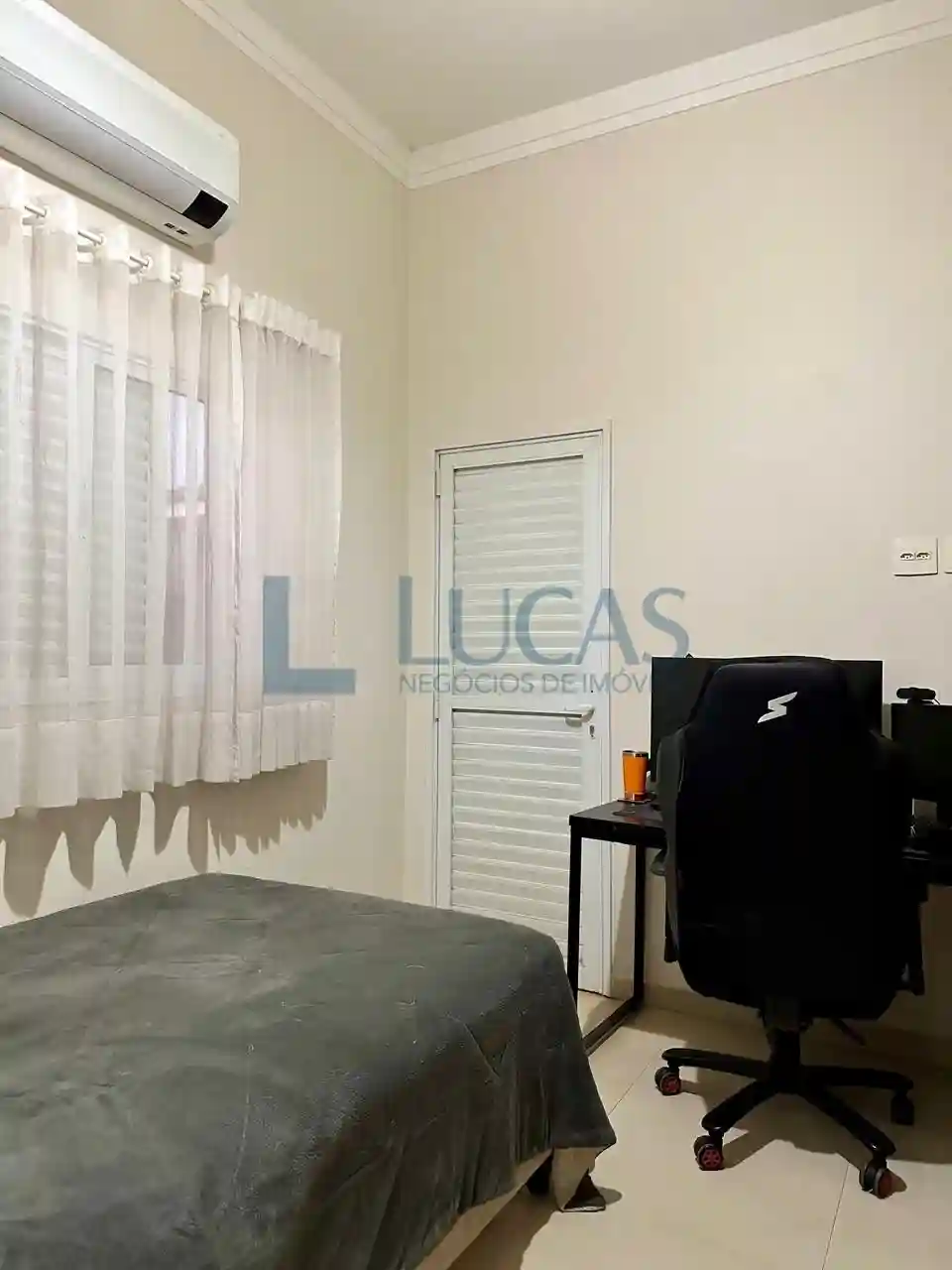 Casa de Condomínio com 3 quartos à venda, 352m² — foto 14 de 33