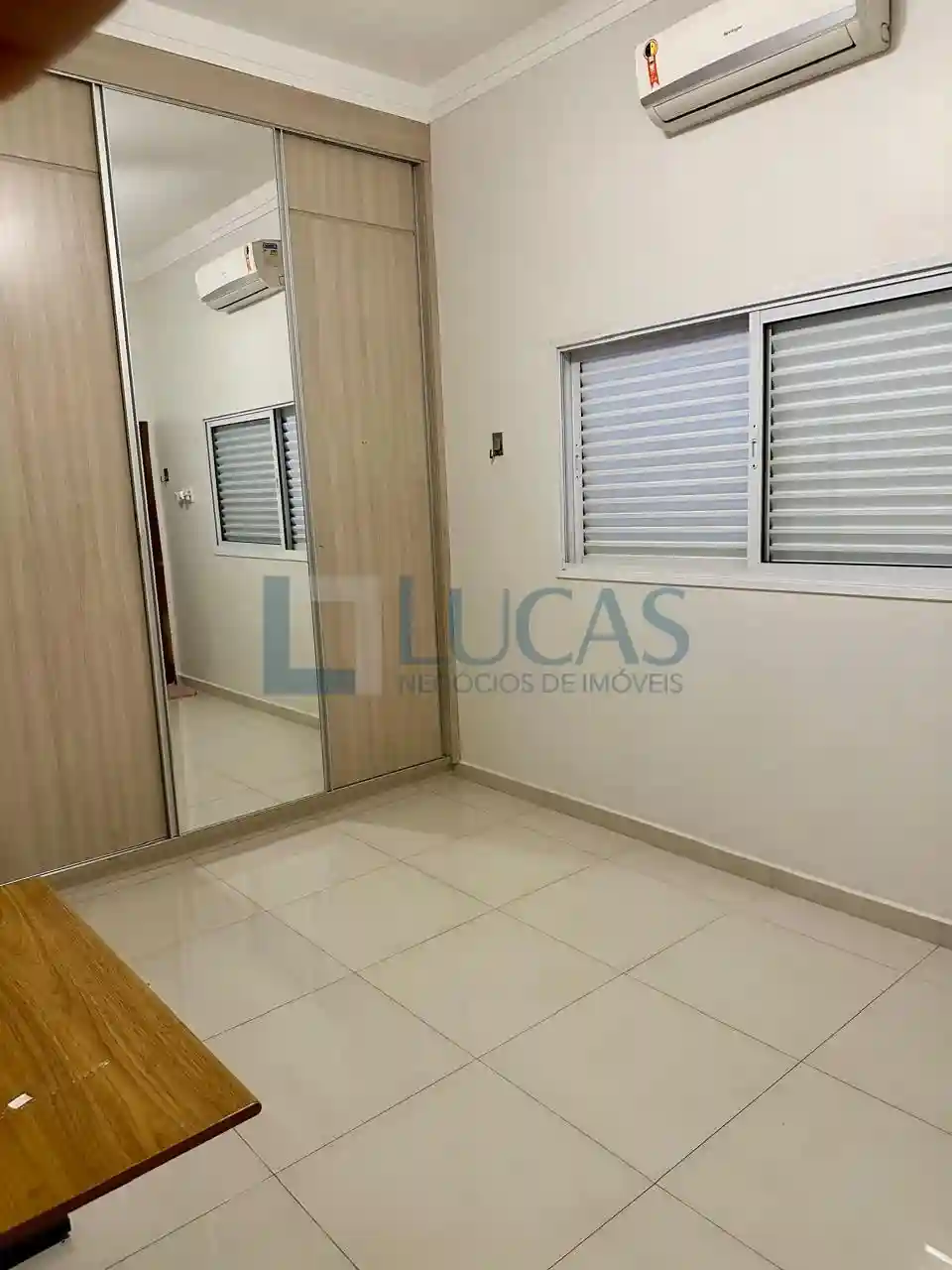 Casa de Condomínio com 3 quartos à venda, 352m² — foto 17 de 33