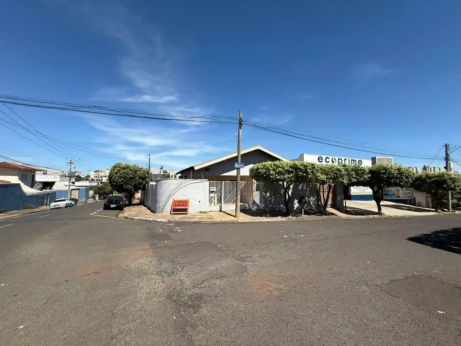 Casa Comercial com 3 quartos à venda, 143m² — foto 1 de 12