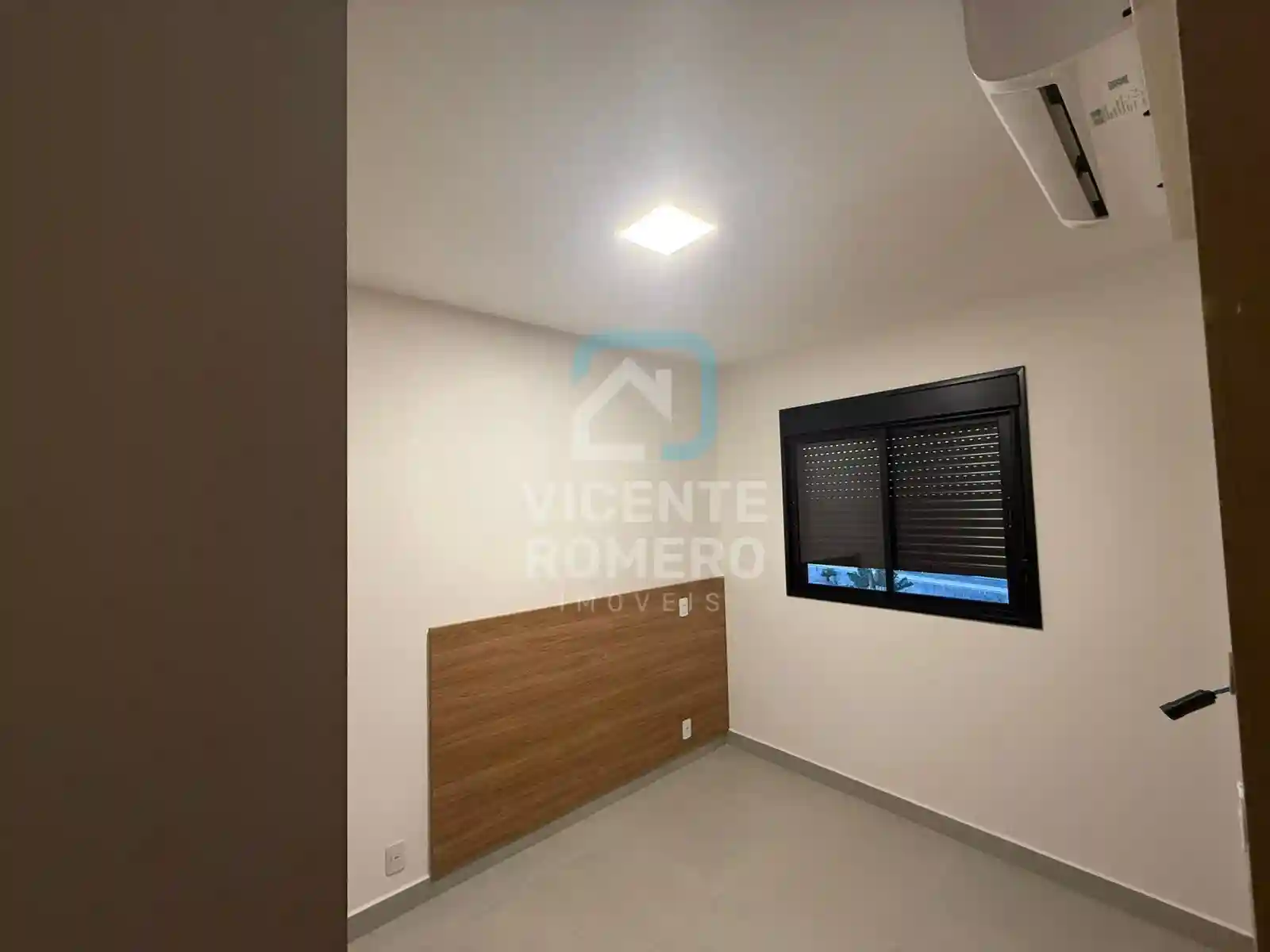 Apartamento com 2 quartos para aluguel, 70m² — foto 3 de 6