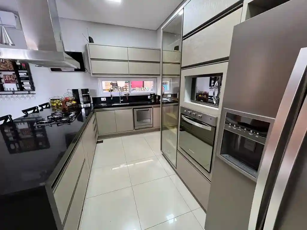Casa de Condomínio com 3 quartos à venda, 508m² — foto 3 de 53