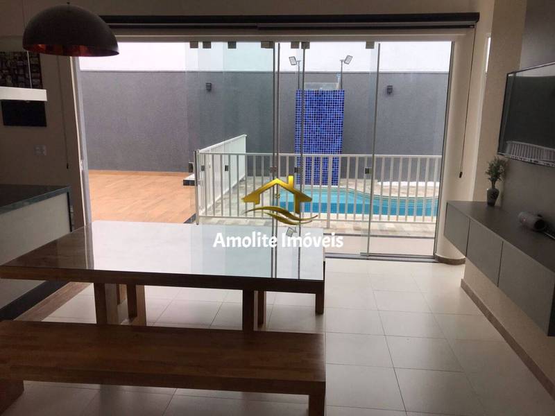 Casa de Condomínio com 3 quartos à venda, 260m² — foto 11 de 19