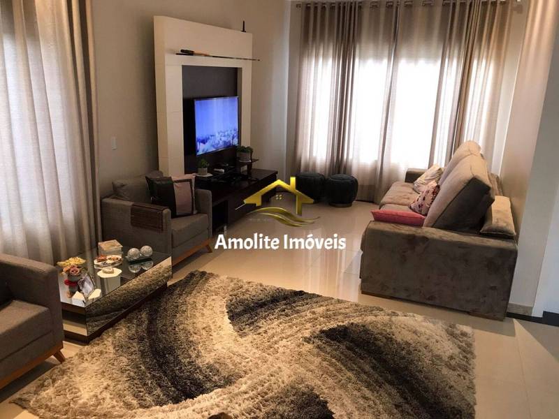 Casa de Condomínio com 3 quartos à venda, 260m² — foto 3 de 19