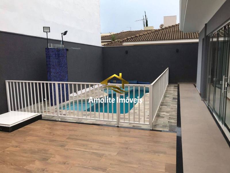 Casa de Condomínio com 3 quartos à venda, 260m² — foto 14 de 19