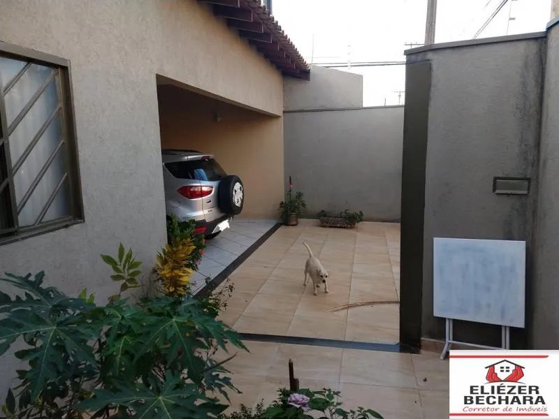 Casa à venda — foto 1 de 11