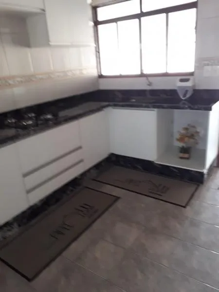 Casa à venda — foto 1 de 2