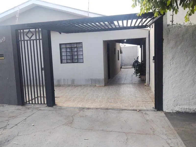 Casa à venda — foto 2 de 8