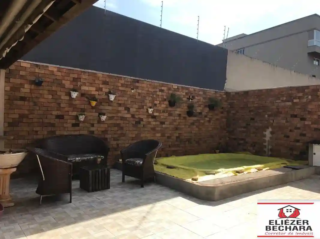 Casa com 3 quartos à venda, 200m² — foto 3 de 20